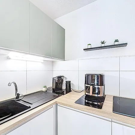 Du Parc Ii-11 By Interhome شقة